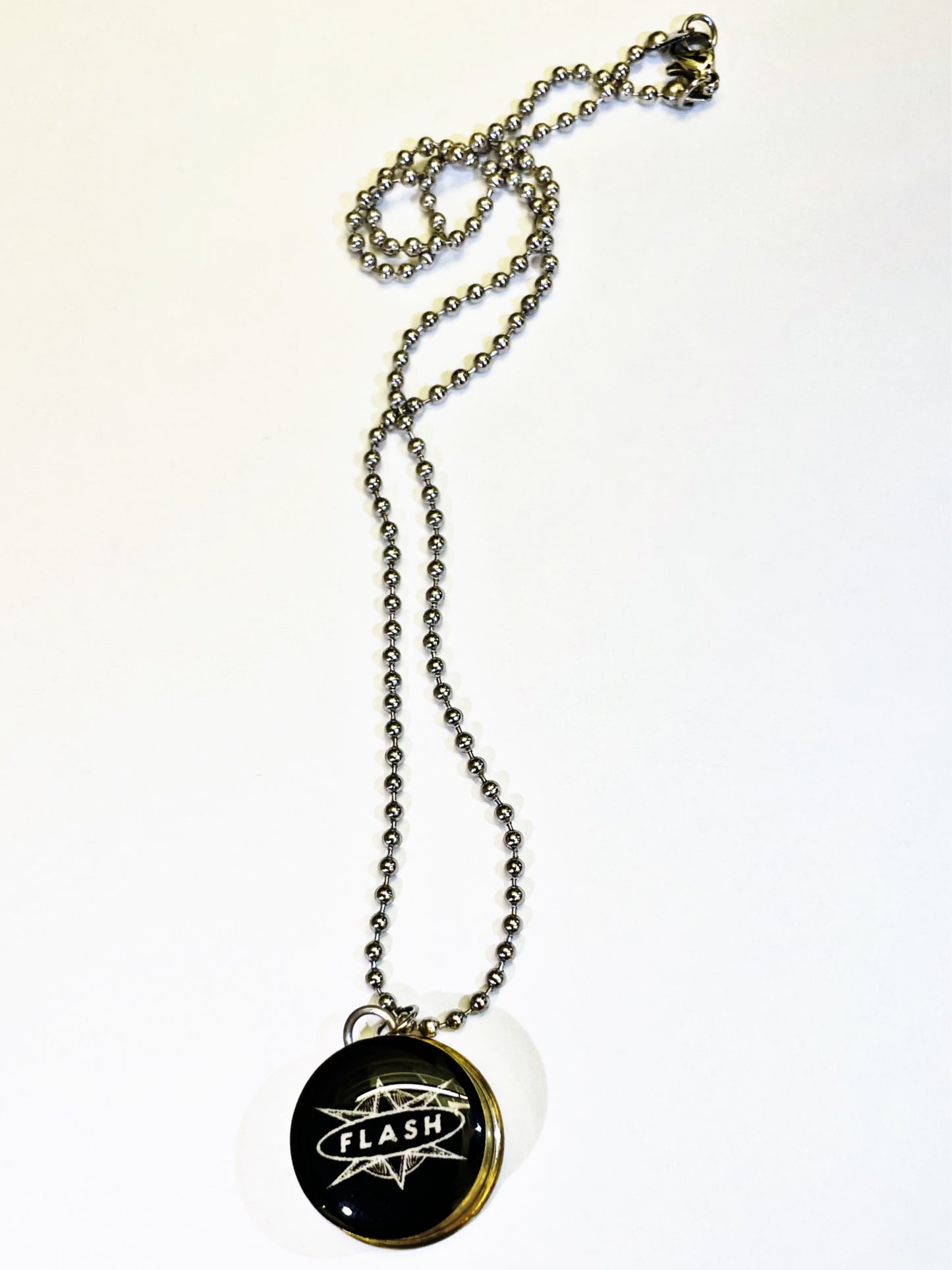 1008 - Flash Pendant in Black Gold